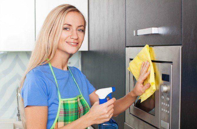 How to Deodorize Your Microwave 4