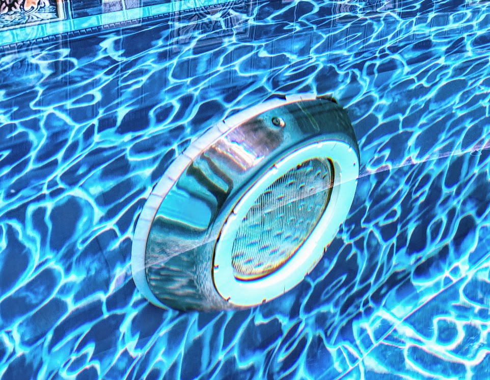How to Change a Pool Light 2
