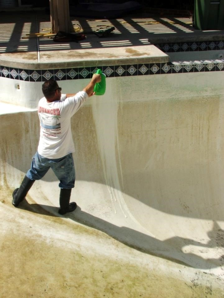 How to Acid Wash a Pool 4