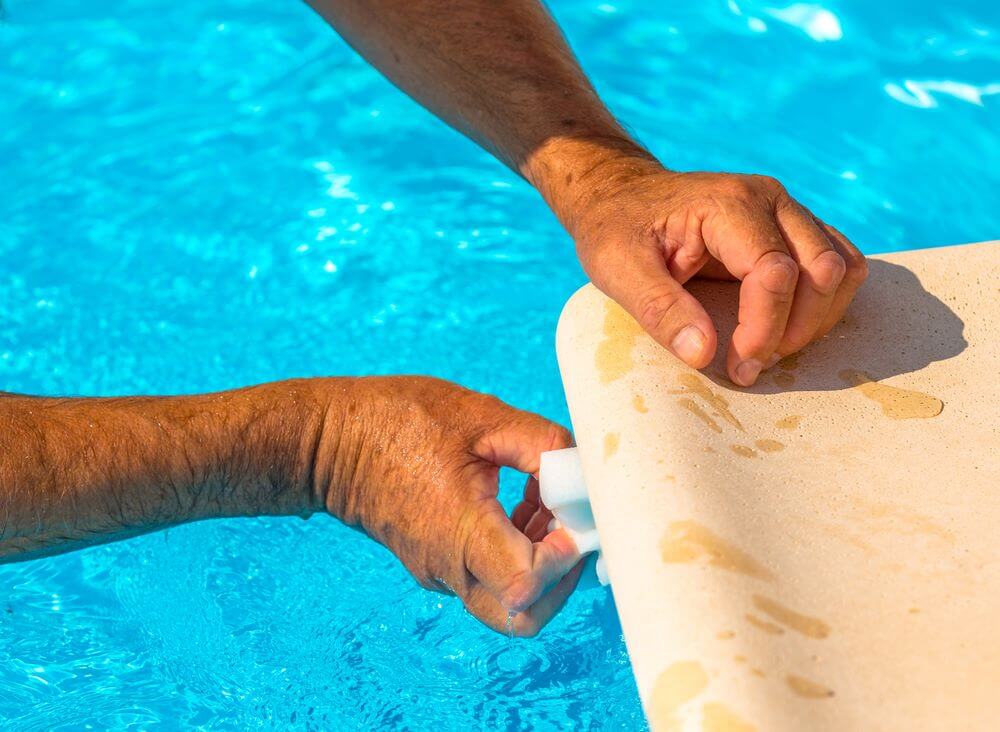 How to Patch a Pool Liner 4