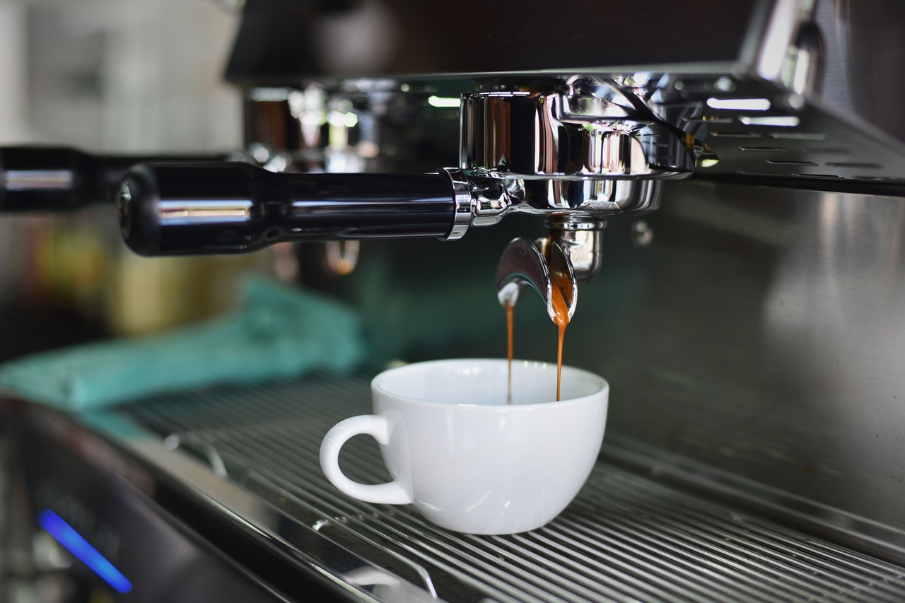 Best Espresso and Coffee Maker in 2020: Reviews & Buying Guide 1